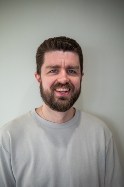 Lewis Morris - Product-Focused Front End Engineer